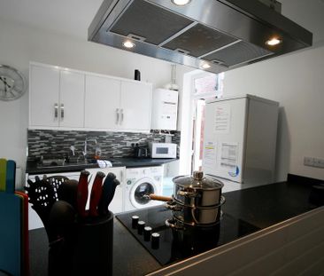 1 bedroom in a house share to rent - Photo 4