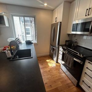 Cession de bail/Lease transfer | Villeray | 1er Aout ou Septembre (Annuel)/1st August or September (Annual) - Photo 2