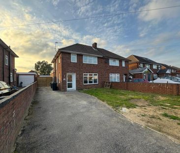 3 bedroom semi-detached house to rent - Photo 4