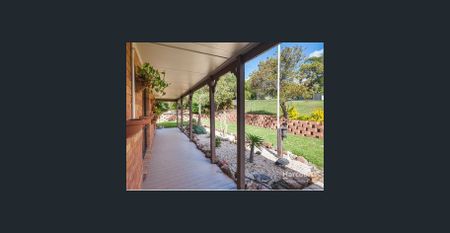 A Rare Blend of Space, Comfort and Convenience - Photo 5