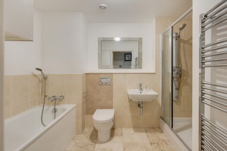 1 Bed Flat - Photo 5