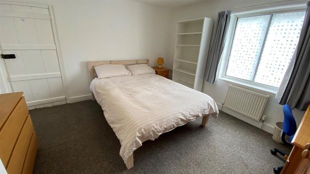 4 bedroom house to rent - Photo 1