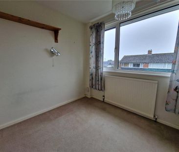 3 bedroom semi-detached house to rent - Photo 5