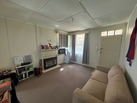 Two bedroom home in South Shepparton - Photo 2