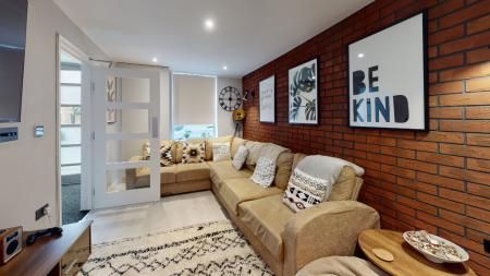 North Sherwood Street, Arboretum, Nottingham, NG1 - Photo 2