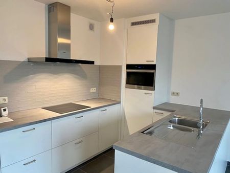 Appartement te huur - Foto 3