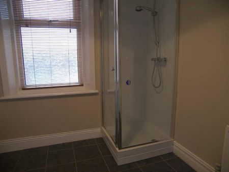 2 bedroom maisonette to rent - Photo 5