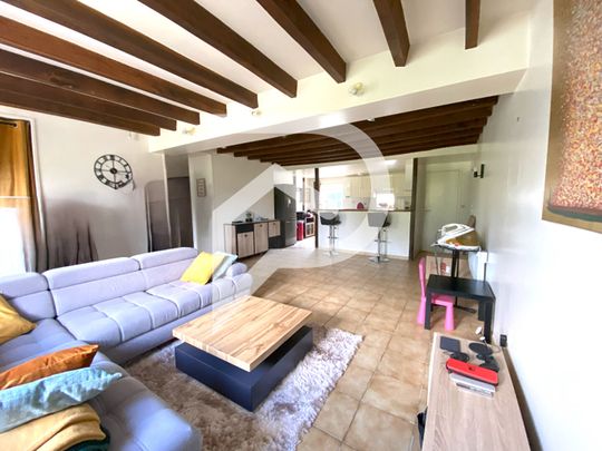 À LES AIX D ANGILLON À louer Appartement 3 pièces 72.47 m2 Loyer 545,00 €/mois charges comprises * - Photo 1