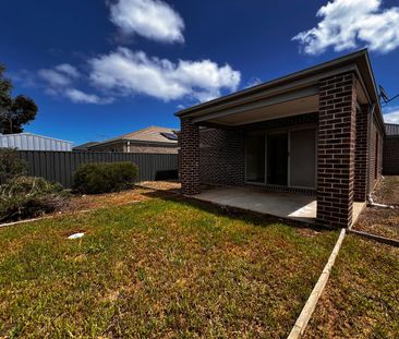 10 Durville Street, Wyndham Vale, Vic 3024 - Photo 4