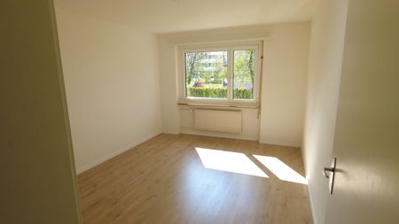 Helle und schöne 3 Zimmerwohnung in Kloten - Photo 3