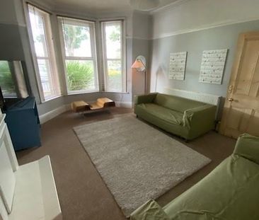 5 bedroom terraced house to rent - Photo 2