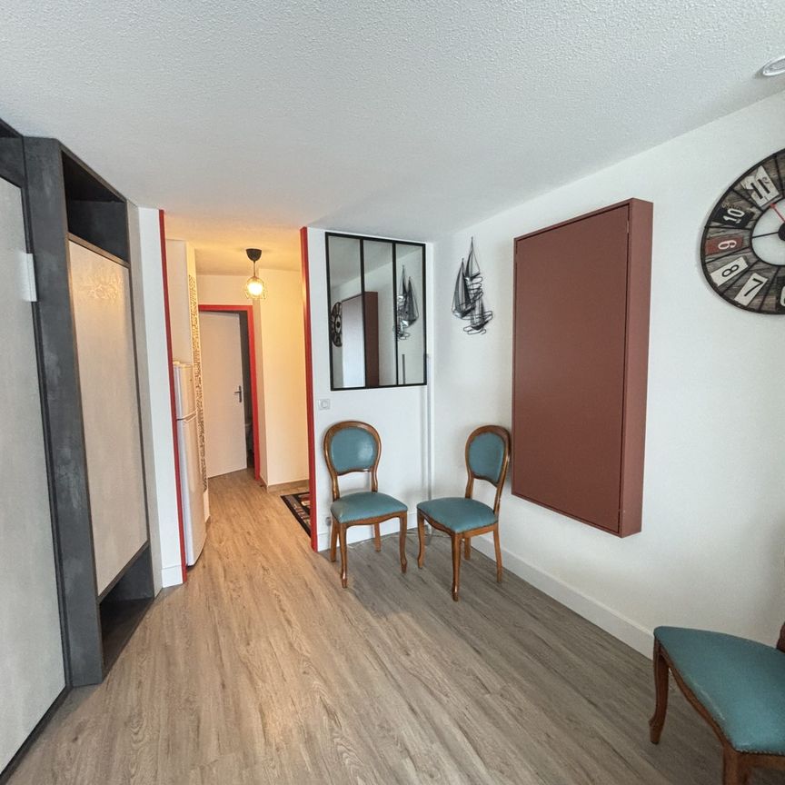 Location Appartement 1 pièce 26m² LES SABLES D OLONNE 85100 - Photo 1