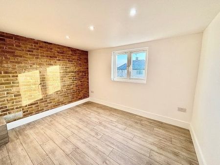 Eastwood Road, Seven Kings, IG3, Property for rent - Photo 2