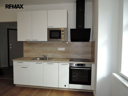 Pronájem bytu 2+kk 40 m², U Malvazinky 1897, Praha - Фото 2