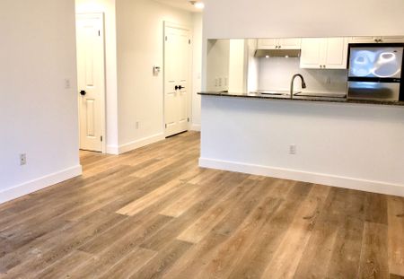 For Lease - 18 Sommerset Way Unit# 1515, Toronto, Ontario - Photo 4