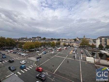 A LOUER APPARTEMENT EN DUPLEX QUAI VENDEUVRE - Photo 4