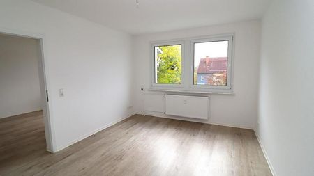 Die perfekte Pendlerwohnung: Stadtnah + Grün + Autobahnanbindung - Foto 2