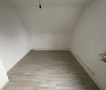 3-Zimmer-Dachgeschosswohnung in Herten Disteln - Photo 2