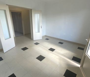 Location Appartement 3 pièces 66m² CASTELSARRASIN 82100 - Photo 2
