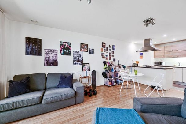 1 bedroom flat to rent - Photo 1