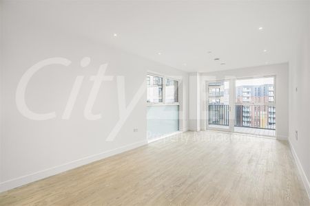 17 Pavana Square, London - Photo 4