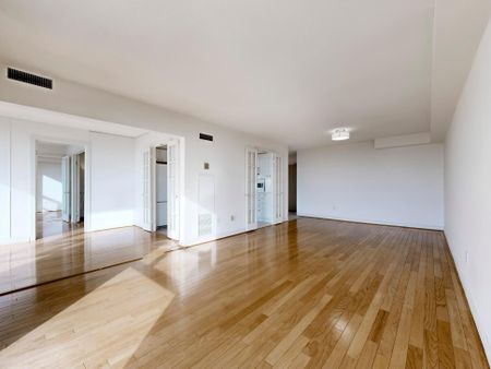 For Lease - 30 Harding Boulevard Unit# 810, Richmond Hill, Ontario - Photo 5