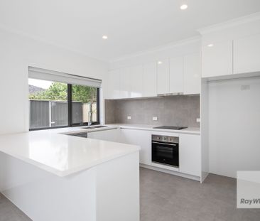 Brand New Modern Townhouse - Ready to Impress! - Photo 4