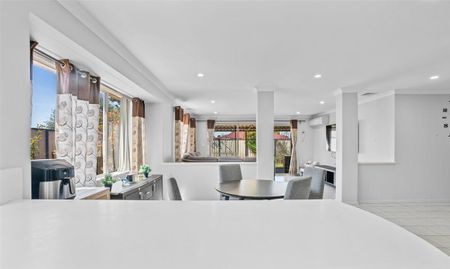 8 Greenwich Gardens, Bertram WA 6167 - House For Rent | Domain - Photo 3