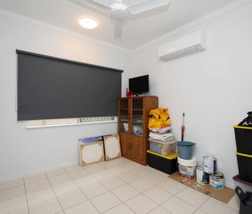 Rare Find - Two Ensuites plus third Bathroom - Single Bay Shed - Se... - Photo 6