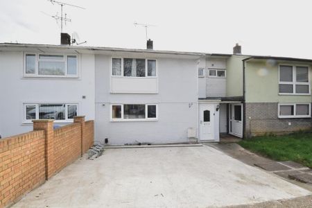 4 bedroom terraced house to rent - Photo 3