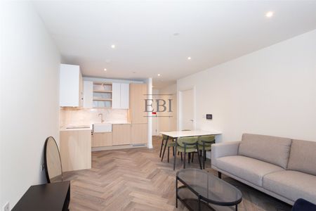 Henshaw Parade, The Hyde, NW9 6GJ - Photo 3