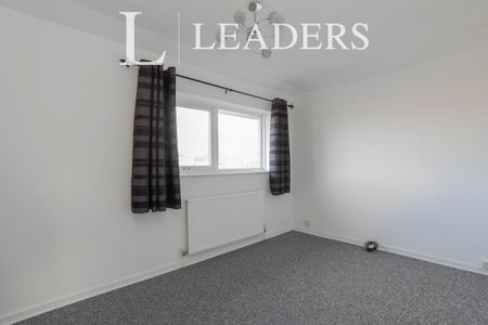 2 bedroom house to rent Wesel Avenue, Felixstowe, IP11 - Photo 2