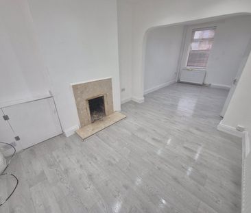 3 Bed Terraced House, Hemans Street, L20 - Photo 3