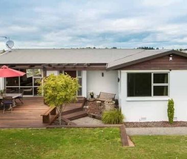 Family home, great location - Photo 5