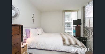 A convenient one bedroom Apartment. - Photo 2