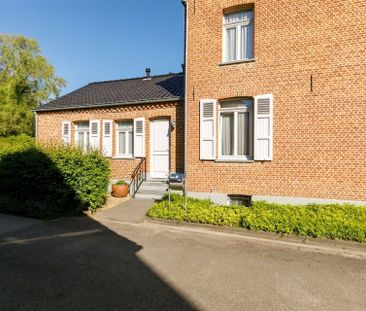 Woning met 2 slpks, tuin en 2 autostaanplaatsen - Foto 5