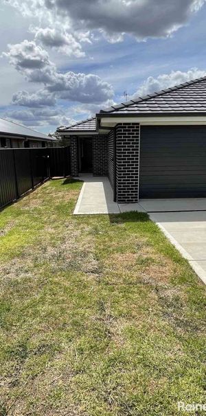 2 Bedroom West Tamworth Unit - Photo 1