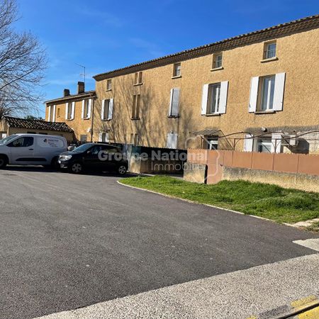 Location Appartement 1 pièce 27m² - Photo 3