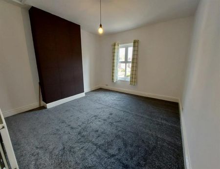 2 Bedroom Terraced To Let - Photo 2