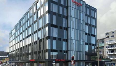 Top Floor - Amazing Views - Photo 4