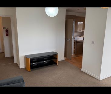 2 Bed Flat, Copper Place, M14 - Photo 3