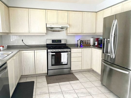 For Lease - 2346 Bankside Drive, Mississauga, Ontario - Photo 1