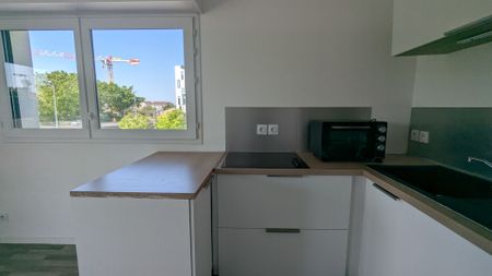 A Louer, Appartement 3 Pièces 62.50m² - Nantes - Route De Clisson - Balcon Et Parking - Photo 4