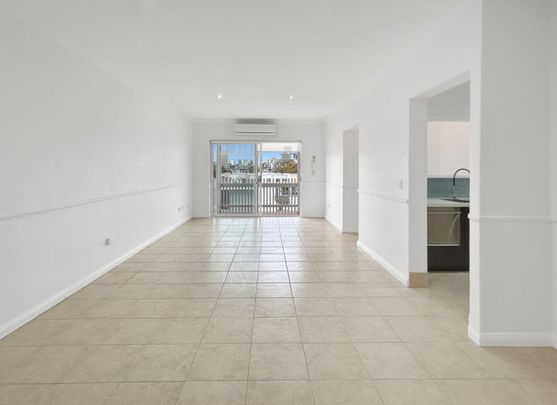2-Bedroom Apartment with City View! - Photo 1
