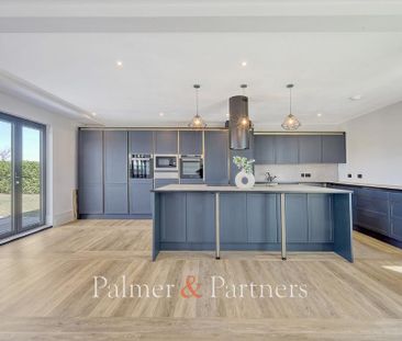 4 bedroom semi-detached house to rent - Photo 6