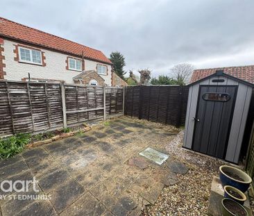 2 bedroom terraced house to rent - Photo 2