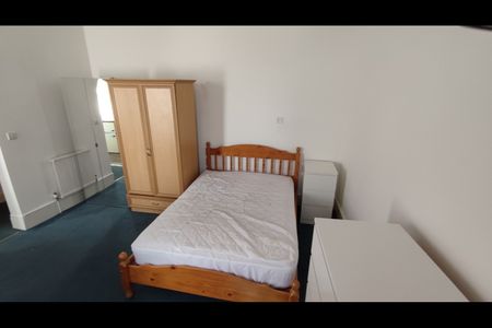 Studio Flat, Muswell Road, N10 - Photo 3