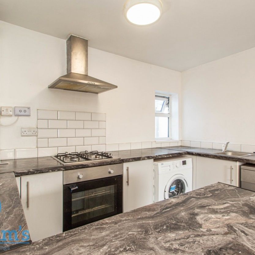 1 bed Shared Flat for Rent - Photo 1