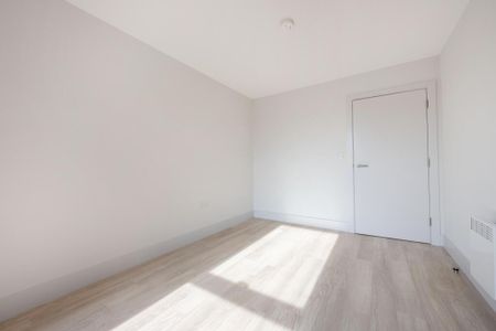 3 bedroom apartment to rent - Photo 2