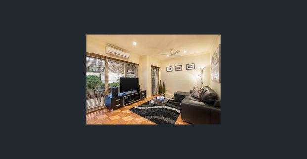 Light-Filled 2-Bedroom Unit in a Boutique Block of Just Two - Photo 1